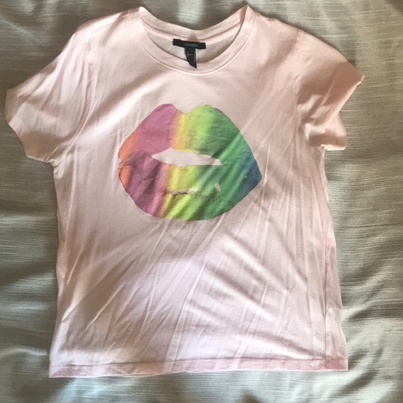 Forever 21 Tops - Women’s pink T-shirt